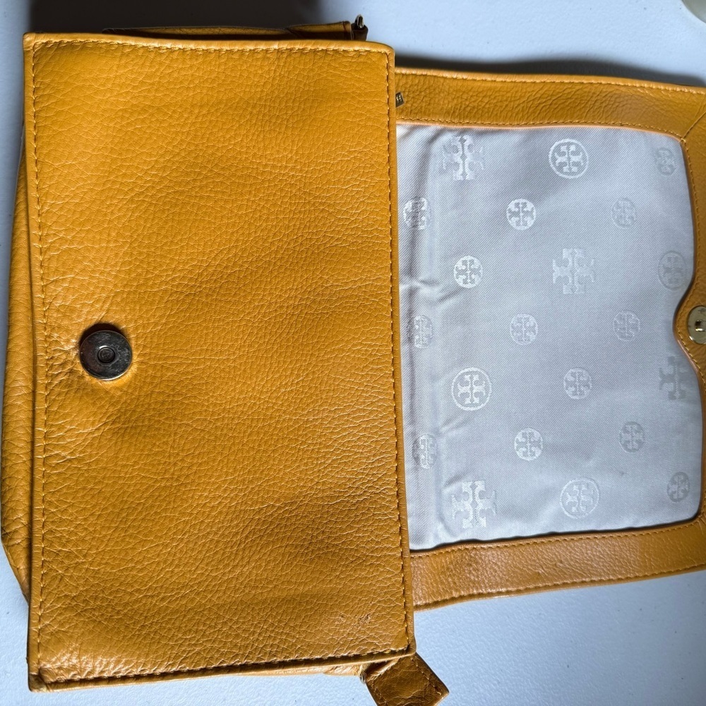 Tory Burch crossbody bag Mustard Yellow Leather (Missing Chain strap) - Picture 3 of 16